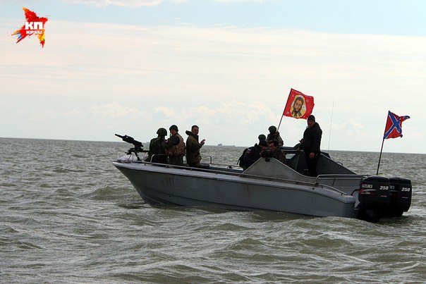 Бойовики "ДНР" похизувалися "москітною флотілією" в Азовському морі (ФОТО) - фото 1