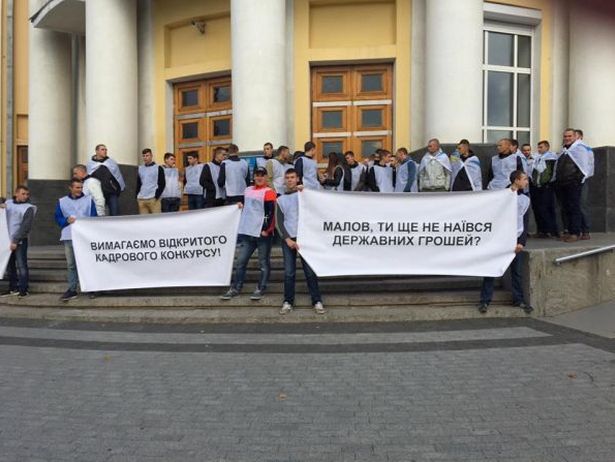 У Вінниця під адміністрацією одразу 2 мітинги через ситуацію на місцевому підприємстві - фото 1