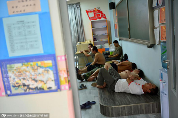 Вибух у Китаї: Щонайменше 42 загиблих, сотні постраждалих (ФОТО, ВІДЕО) - фото 8