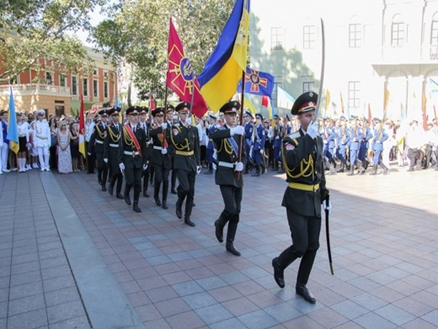 На Думській площі в Одесі підняди Прапор міста з нагоди Дня міста - фото 2