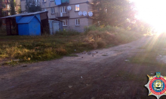 На Донччині троє підлітків ледь не підірвалися на гранаті (ФОТО) - фото 1