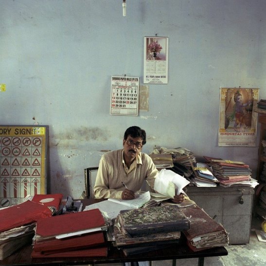 Як "розкішно" виглядають робочі кабінети індійських чиновників - фото 3