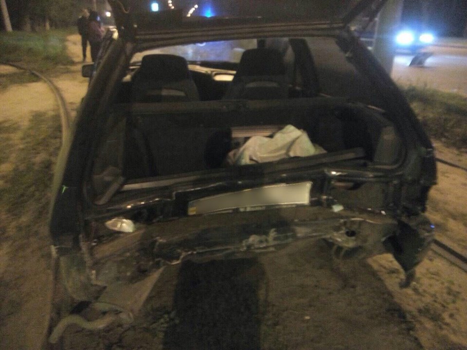 У Харкові розтрощили авто патрульної поліції - фото 1
