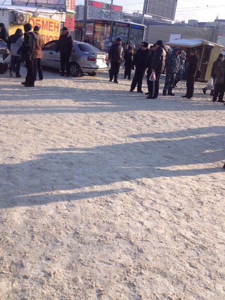 У Харкові евакуюють ринок: шукають вибухівку  - фото 2