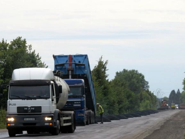 На Хмельниччині ремонтують дороги державного значення - фото 3