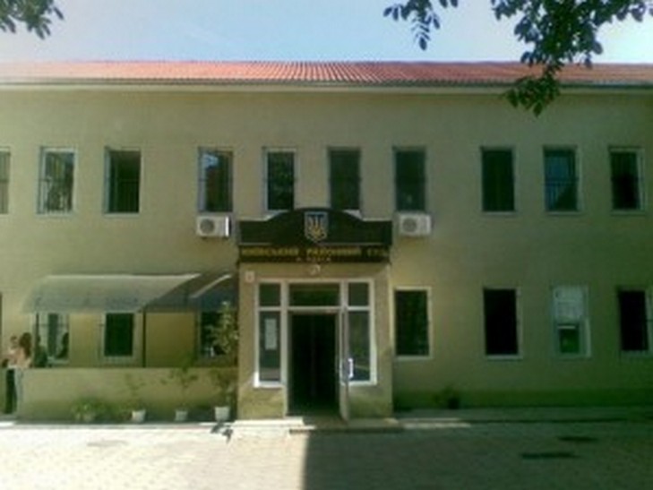 В Одесі перевіряють інформацію про замінування будівлі суду - фото 1