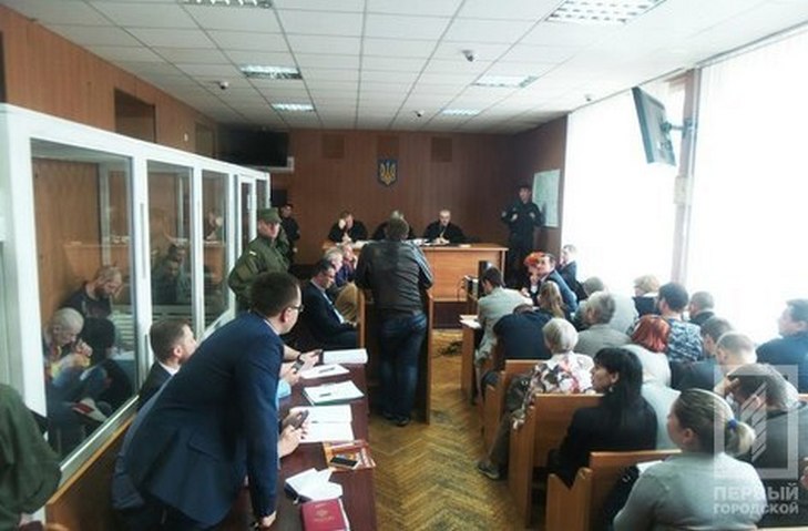 Свідку по "справі 2 травня" терміново викликали "швидку" в судову залу - фото 1