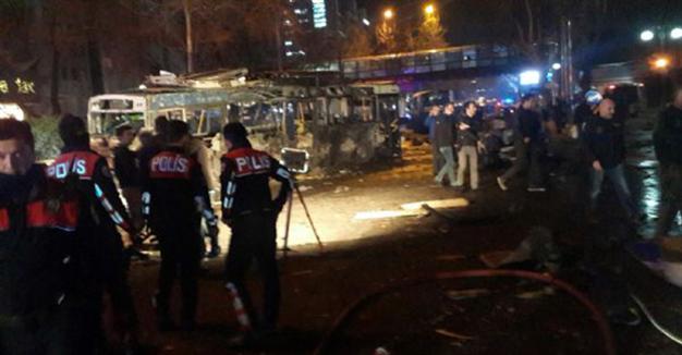 З'явилось відео теракту в Анкарі  - фото 2