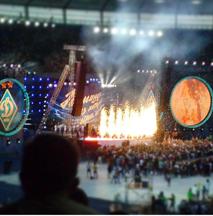 Концерт від Суркіса на "Олімпійському": Чемпіони, пісні та танці з футболістами (ОНЛАЙН) - фото 1