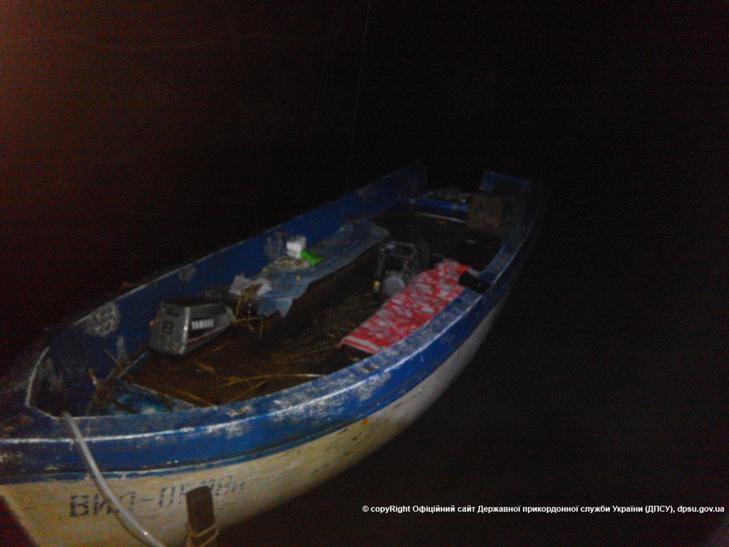 Прикордонники Одещини врятували п'ятьох рибалок на Дунаї - фото 1