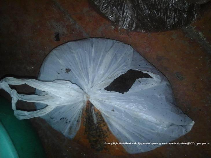 Прикордонники Одещини вилучили понад 3 кілограмів наркотиків - фото 2