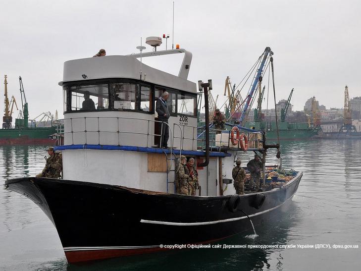 В Одесі суд конфіскував турецьке судно - фото 1