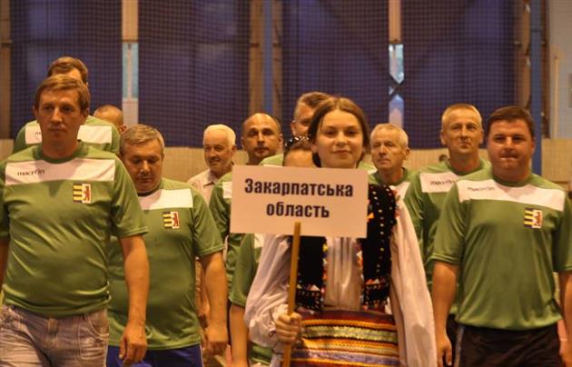Три сотні депутатів з України пограють на Закарпатті в теніс і шашки - фото 1