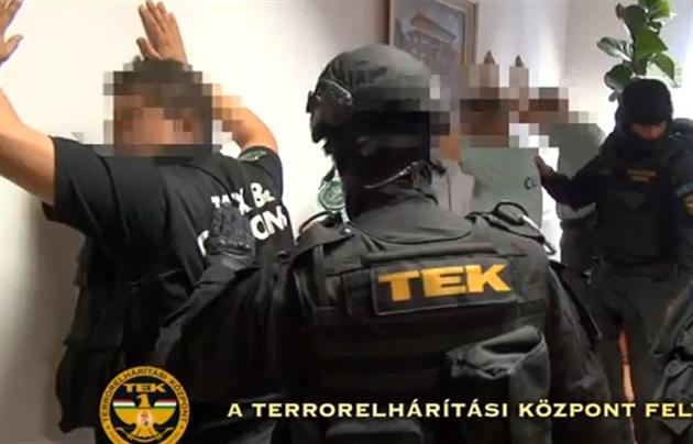 В Угорщині арештували 18 митників через контрабанду з Закарпаттям  - фото 2