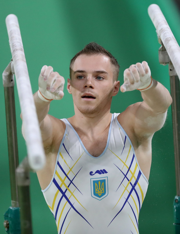Як український гімнаст Верняєв здобував золото на брусах (ФОТОРЕПОРТАЖ) - фото 1