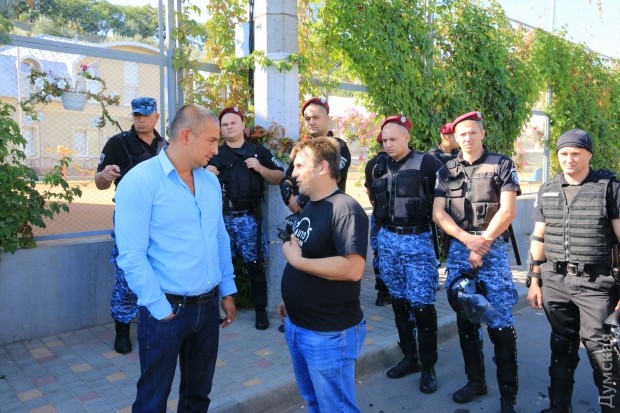 Міліція підтвердила захоплення будинку Ківалова - фото 7