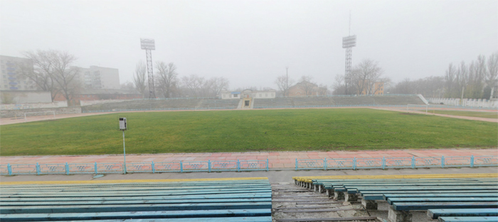 Провінційні стадіони України:  Від кременчуцької легенди – до "студентської руїни"  - фото 3