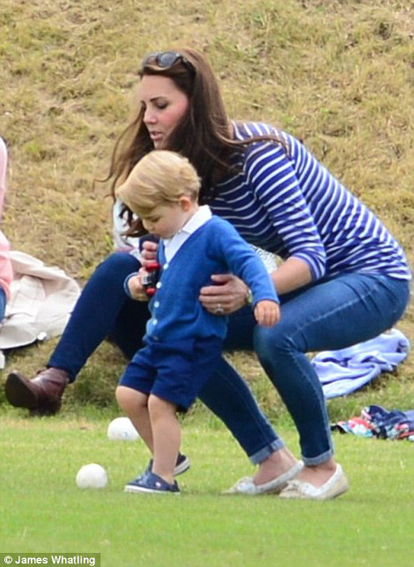 Як Кейт Міддлтон грала у гольф із принцем Джорджем (ФОТО) - фото 3