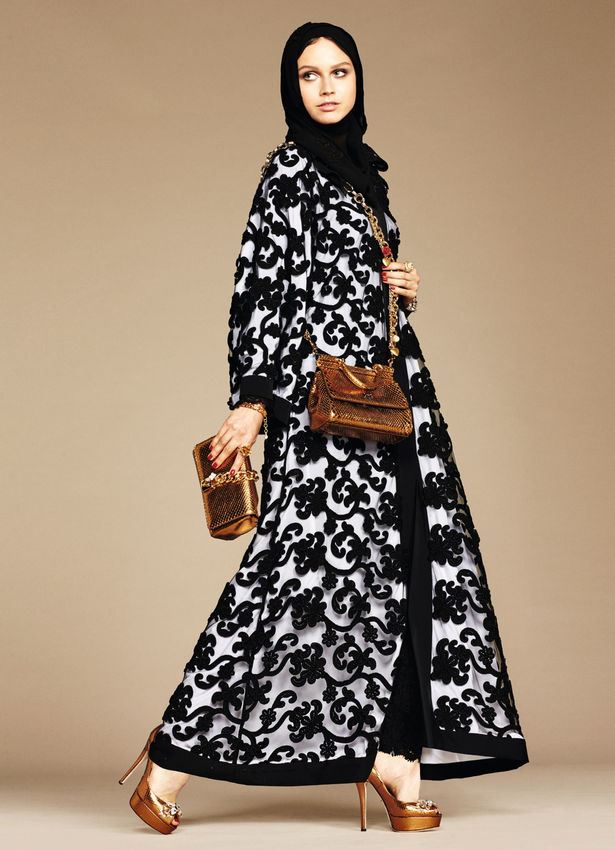 Dolce & Gabbana випустили колекцію одягу для мусульманок - фото 2 Dolce & Gabbana випустили колекцію одягу для мусульманок - фото 2