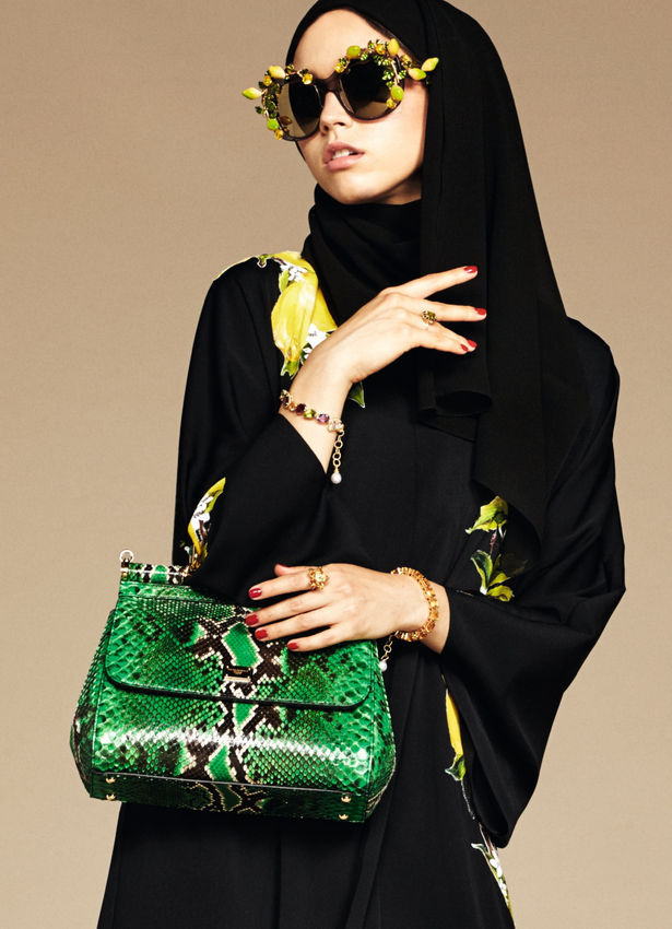 Dolce & Gabbana випустили колекцію одягу для мусульманок - фото 7 Dolce & Gabbana випустили колекцію одягу для мусульманок - фото 7