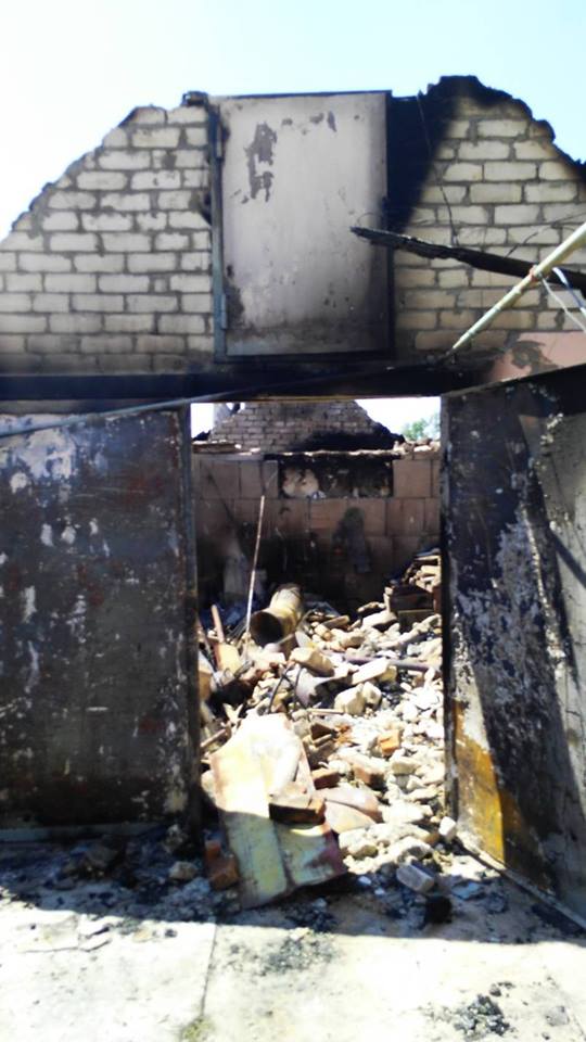 Як обстріли бойовиків понівечили українські села - фото 2