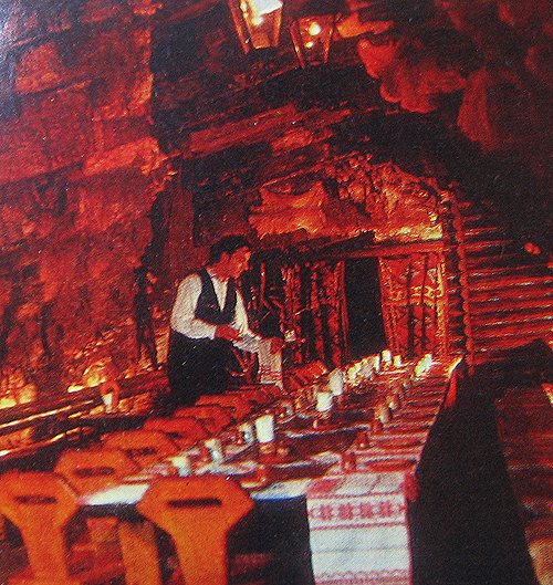 Ужгородський ресторан у підземеллі став справжньою туристичною атракцією - фото 2
