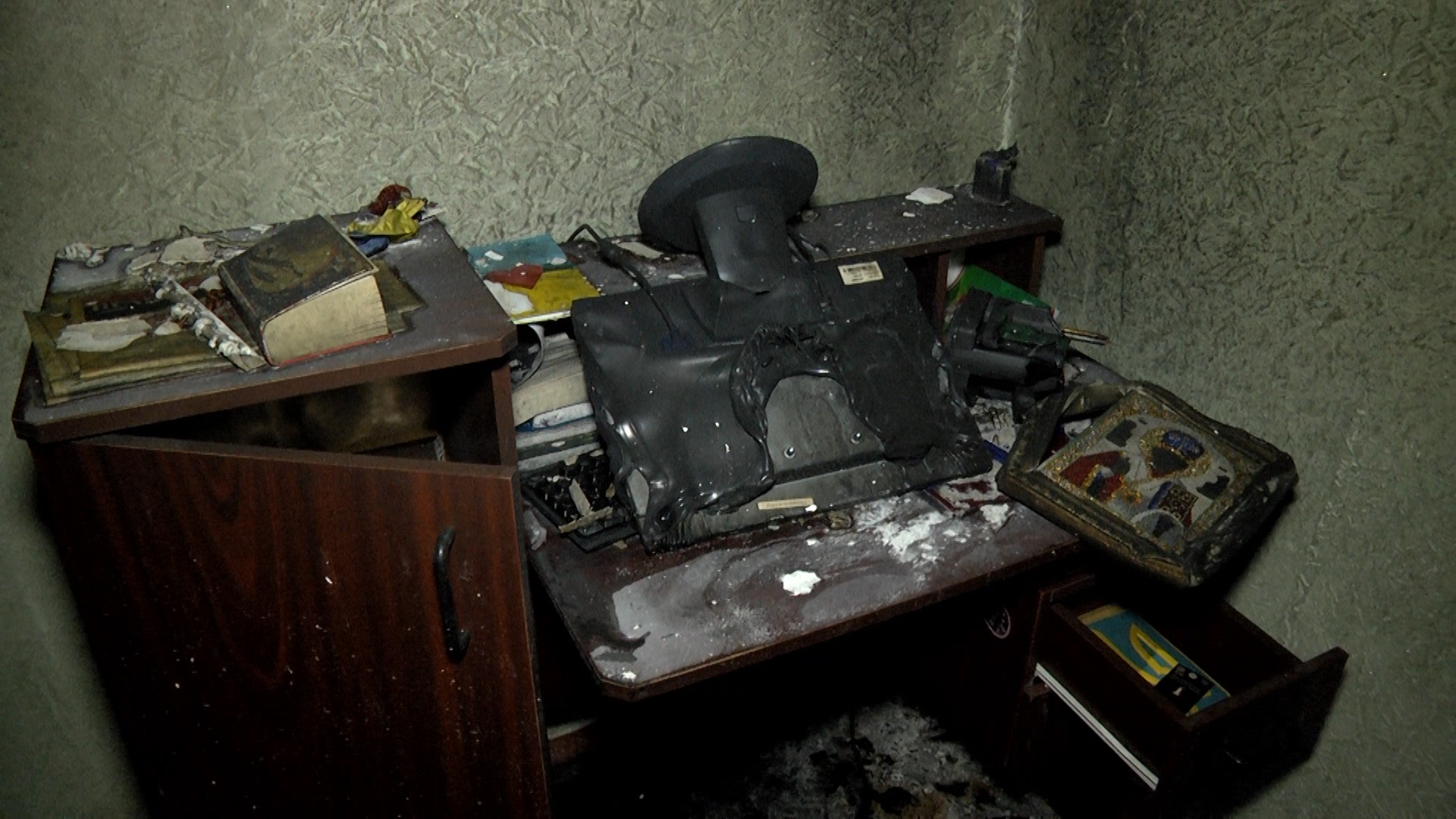 Сумська поліція заперечує підпал "офісу" "Правого сектору" - фото 2