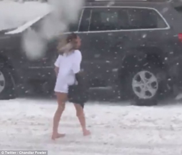 Як американка бігала під снігом без штанів - фото 2