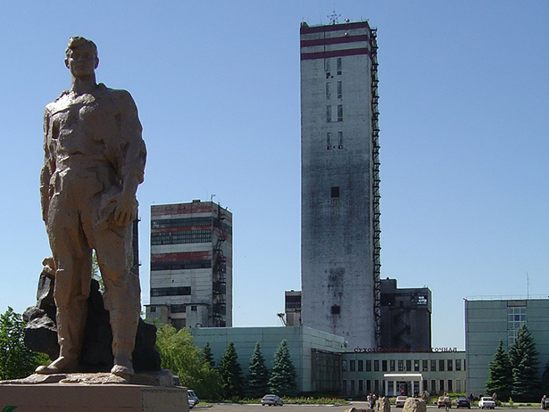 Підсумки тижня в "ЛНР": Торгівля людьми та відлов бойовиків у Росії - фото 2