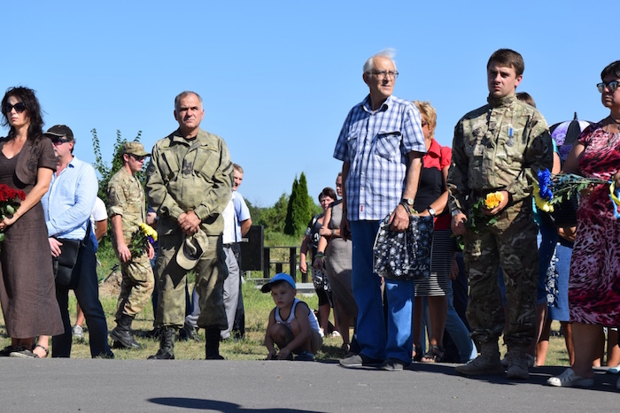 У Дніпрі жалобні заходи до дня Іловайської трагедії пройшли без "перших осіб" - фото 3