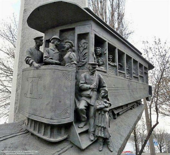 У столиці встановлюють пам’ятник першому трамваю (ФОТО) - фото 2