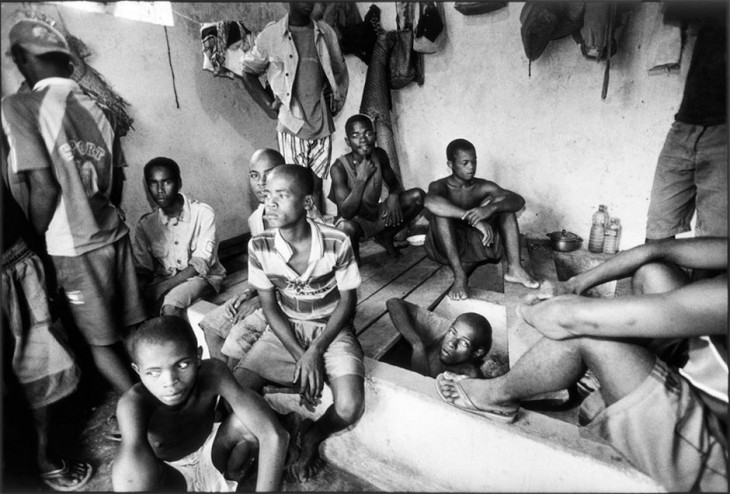 Басейни, голод, канібалізм: Як живеться в’язням в різних країнах - фото 2