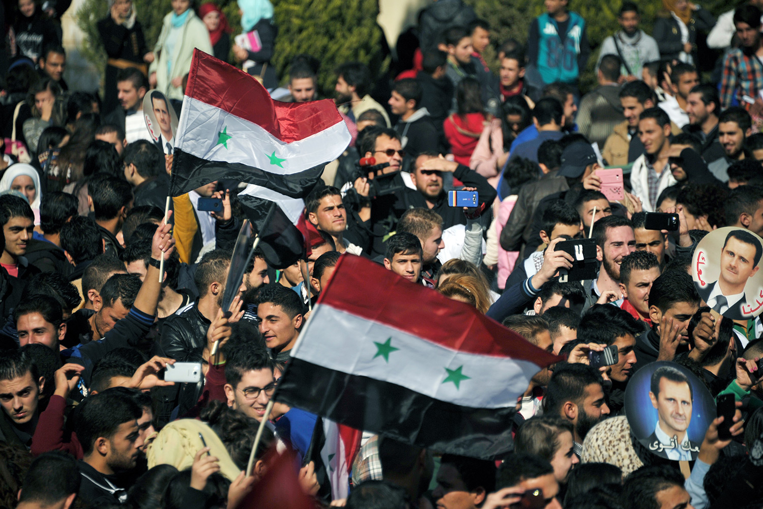 Сирійських студентів змушують прославляти Путіна та російські бомби - фото 2