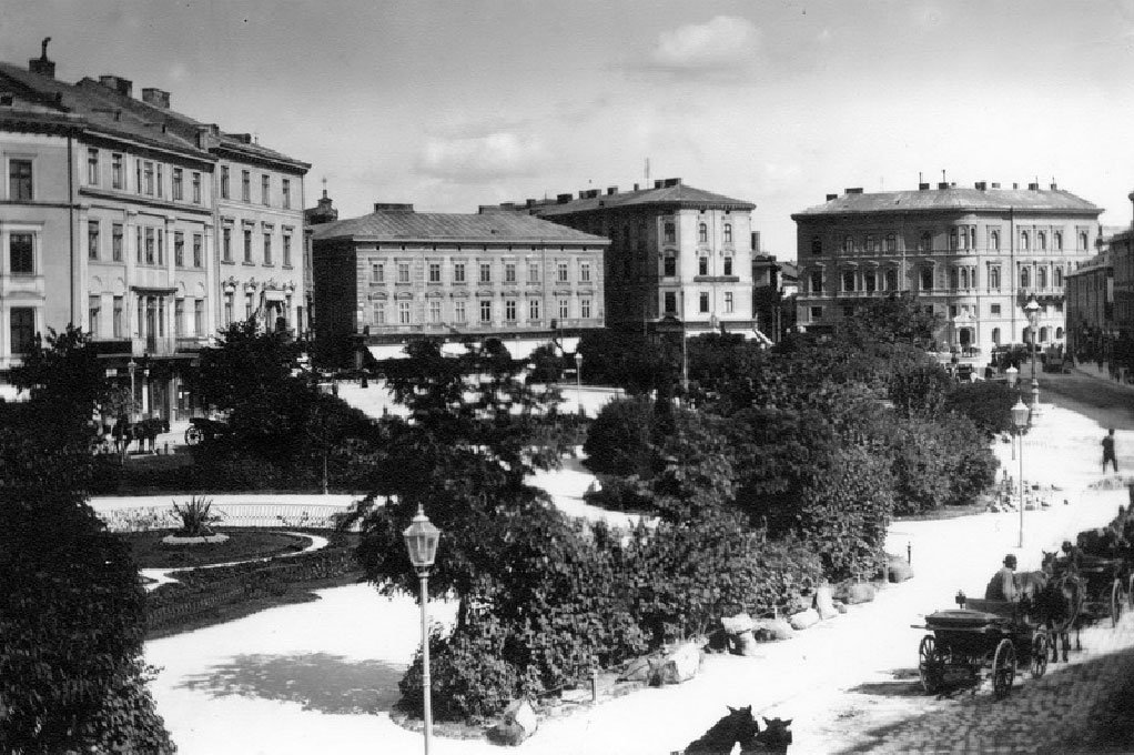 На проспекті Шевченка, 1 протягом століть використовували будівлю у різних амплуа - фото 3