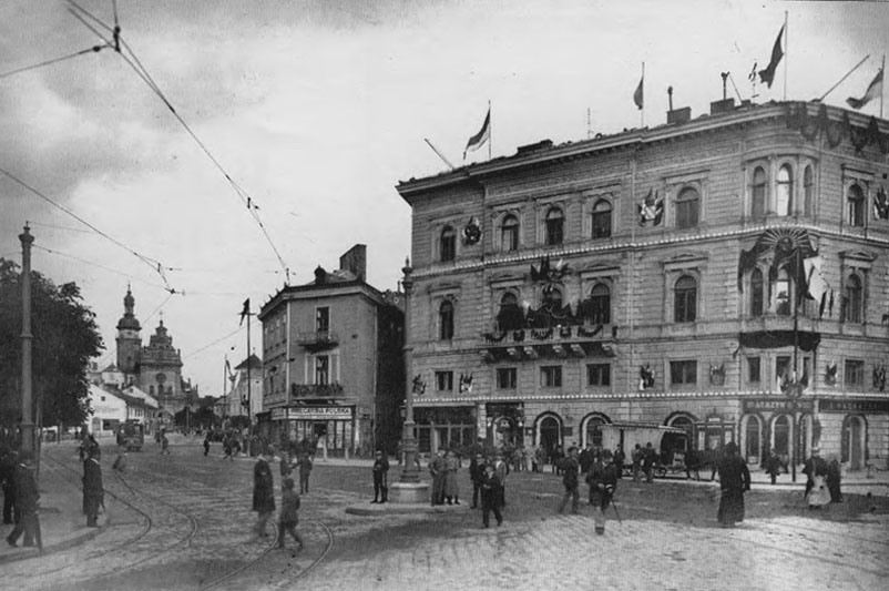 На проспекті Шевченка, 1 протягом століть використовували будівлю у різних амплуа - фото 4