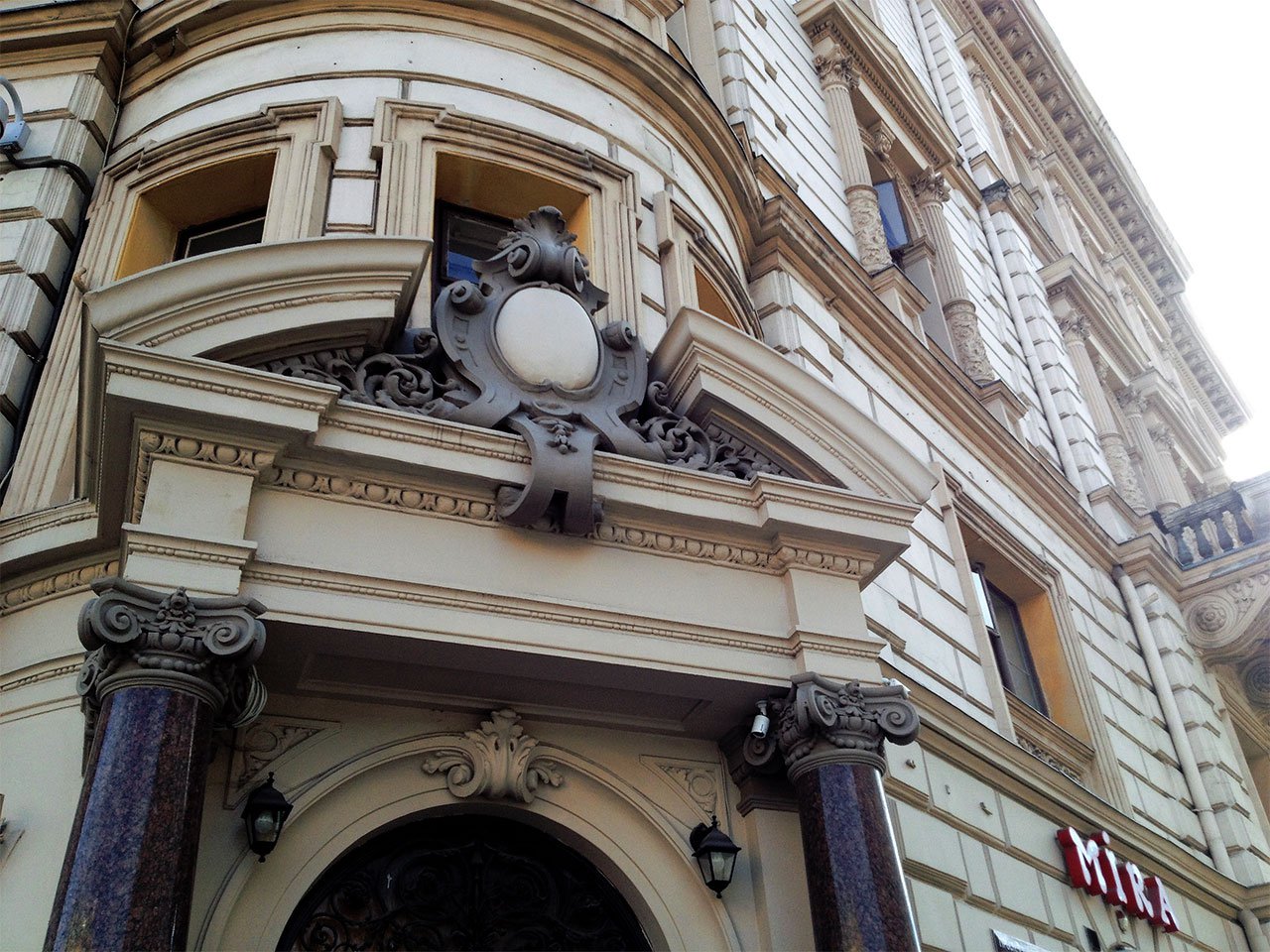 На проспекті Шевченка, 1 протягом століть використовували будівлю у різних амплуа - фото 7