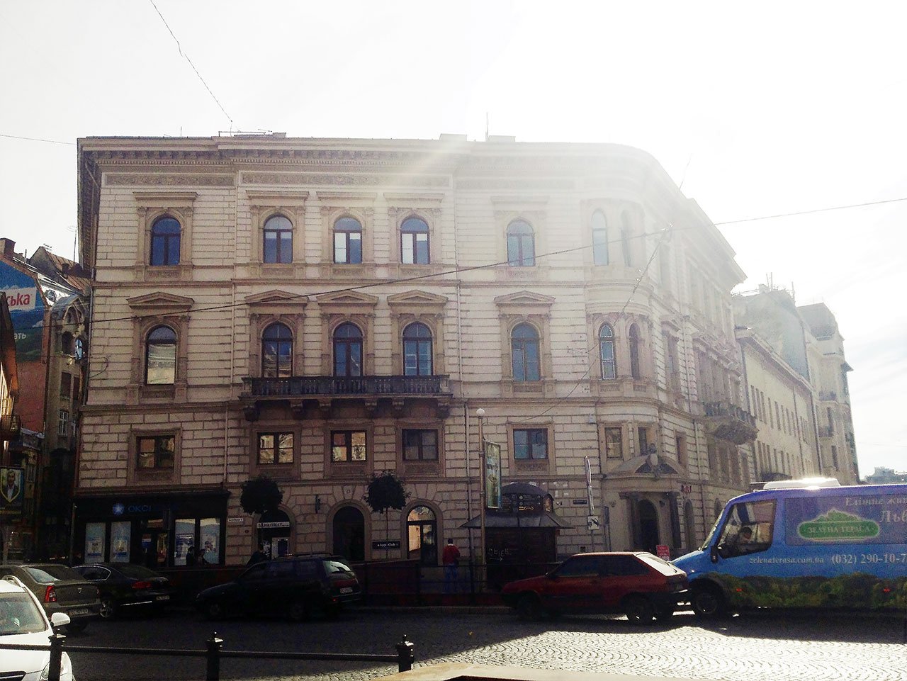 На проспекті Шевченка, 1 протягом століть використовували будівлю у різних амплуа - фото 8