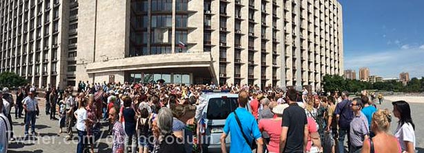 Захарченко заборонив Суркову мітингувати в Донецьку - фото 4