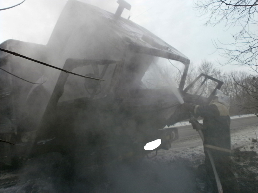 На Полтавщині горіла вантажівка з кукурудзою - фото 1