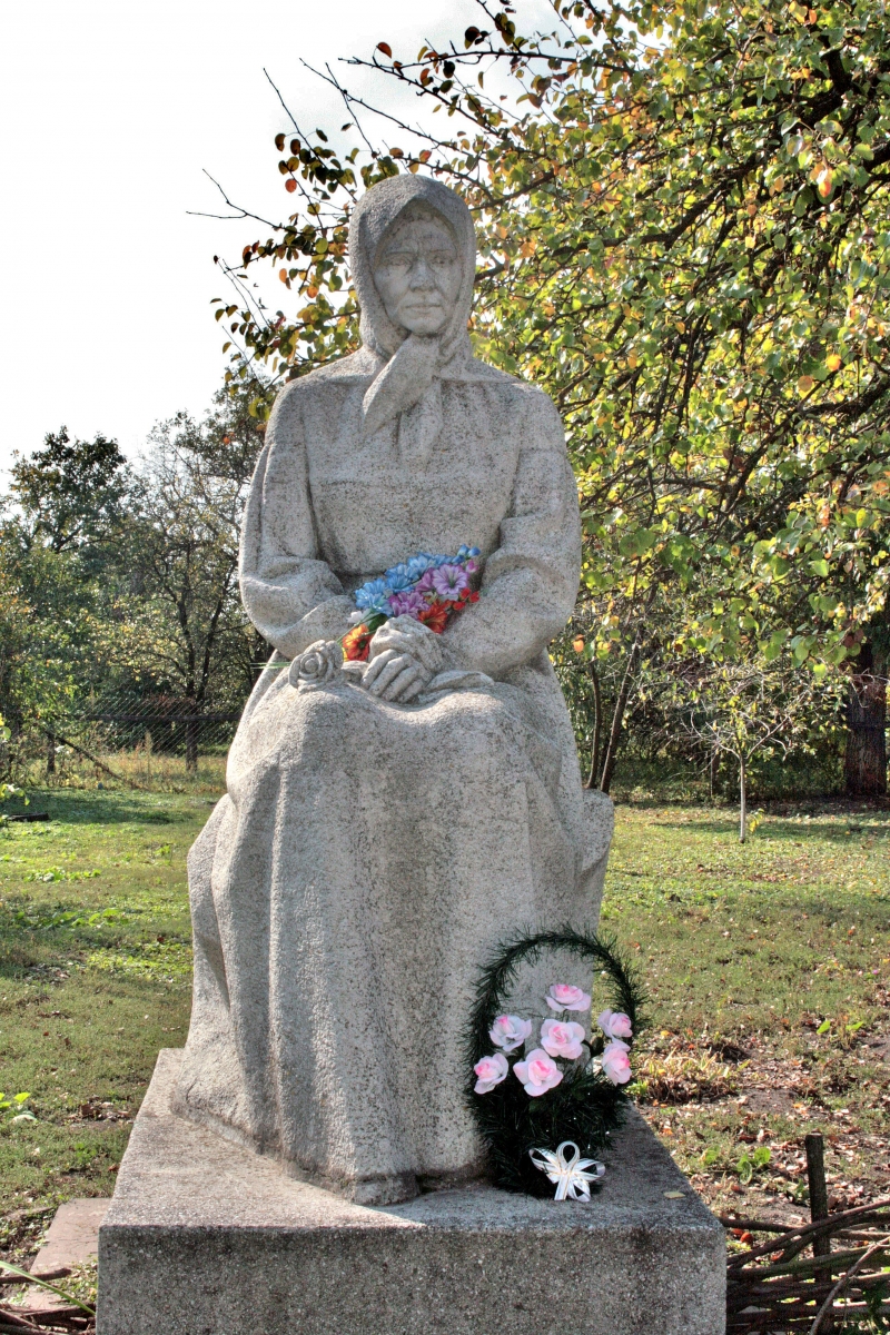 пам"ятник Катерині Білокур 