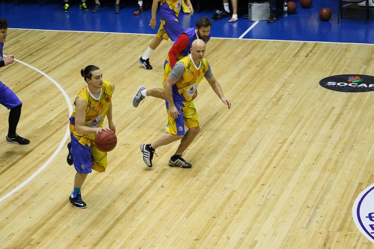 Як Труханов разом з депутатами та чиновниками у баскетбол грав (ФОТО) - фото 3