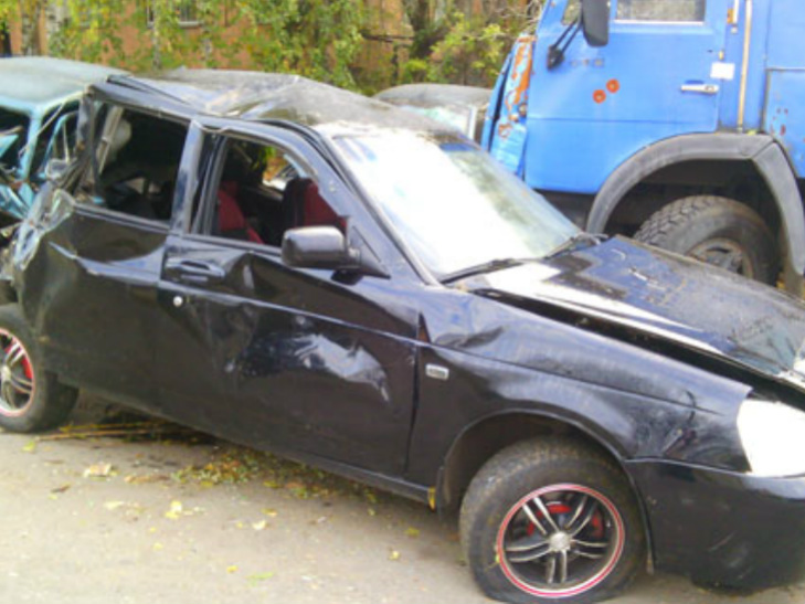 В ДТП на Полтавщині водій вщент розбив автівку - фото 1