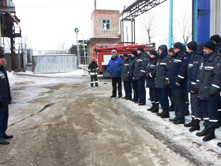 У Кропивницьку рятувальники побороли умовне загорання на підприємстві - фото 1