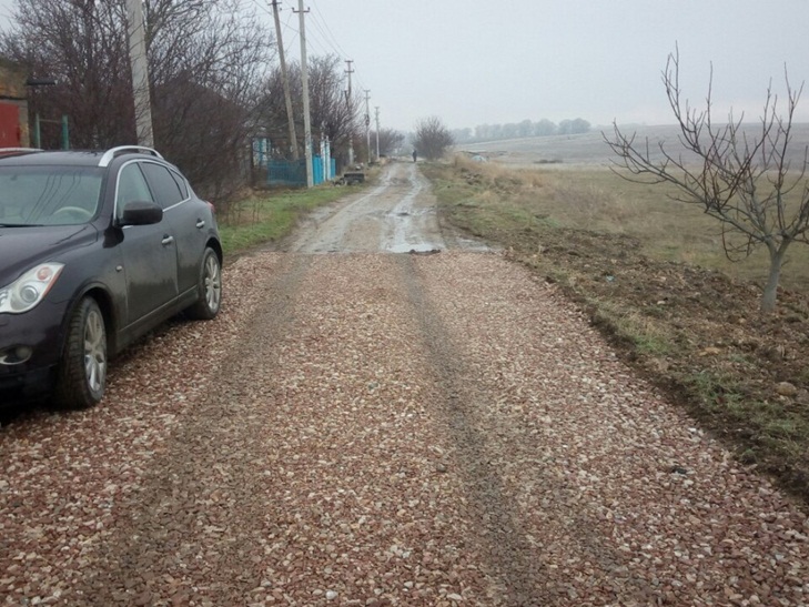 У Криму дорогу відремонтували жительці, яка скаржилась найбільше - фото 5