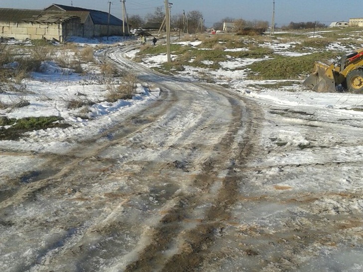 У Криму дорогу відремонтували жительці, яка скаржилась найбільше - фото 2
