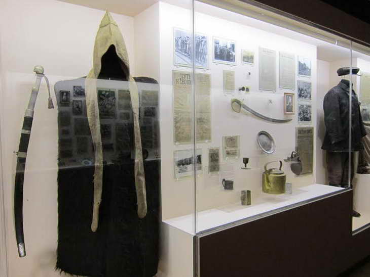 У Запорізькому краєзнавчому музеї до 150-річчя Грушевського відкрили нову експозицію, присвячену Запоріжжю на зламі імперій   - фото 2