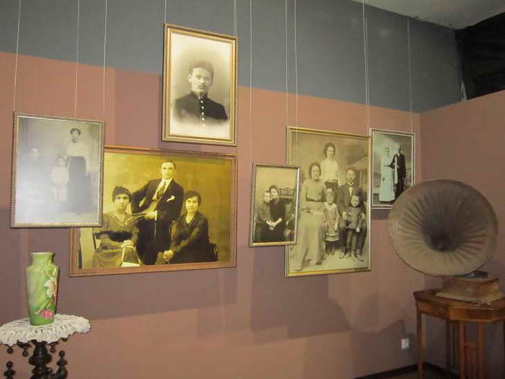 У Запорізькому краєзнавчому музеї до 150-річчя Грушевського відкрили нову експозицію, присвячену Запоріжжю на зламі імперій   - фото 5