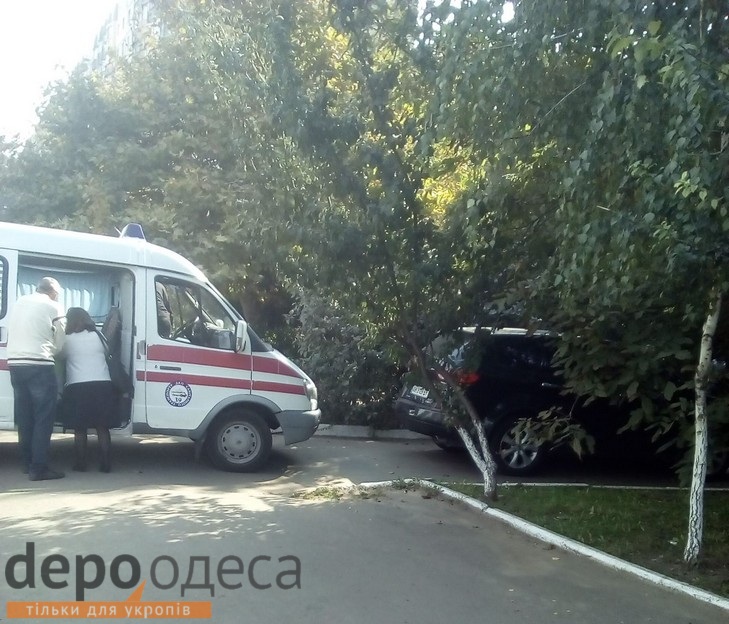 В Одесі автохам з Житомирщини заблокував проїзд для "швидкої" (ФОТО) - фото 1