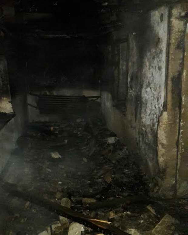 У Запоріжжі спалахнула багатоповерхівка – у власній квартирі загинула жінка (ФОТО, ВІДЕО) - фото 1