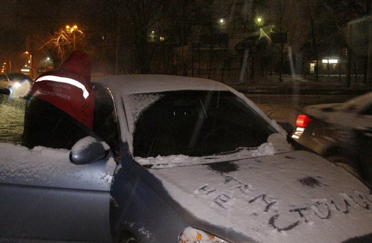 У центрі Дніпра водій збив дівчину і намагався втекти: Його зупинили перехожі - фото 1